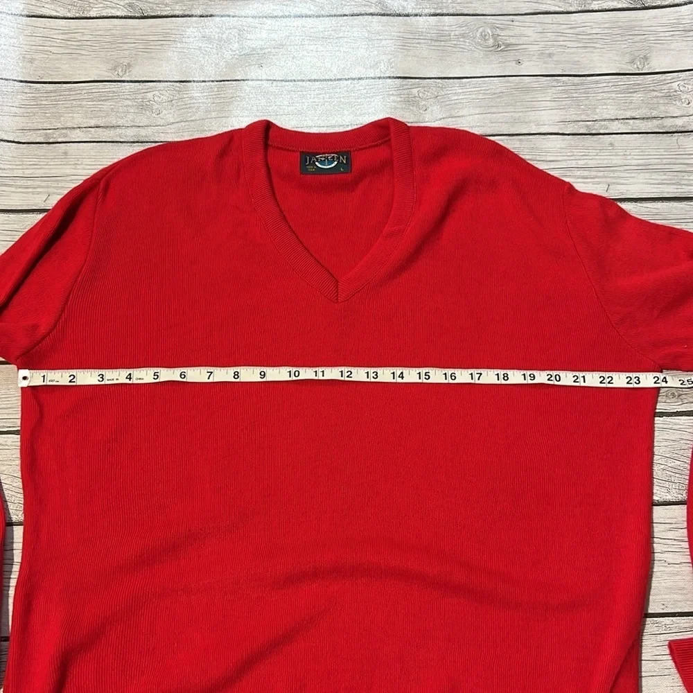 🌻JANTZEN Men’s sz. L Red V-Neck Sweater - Picture 4 of 6